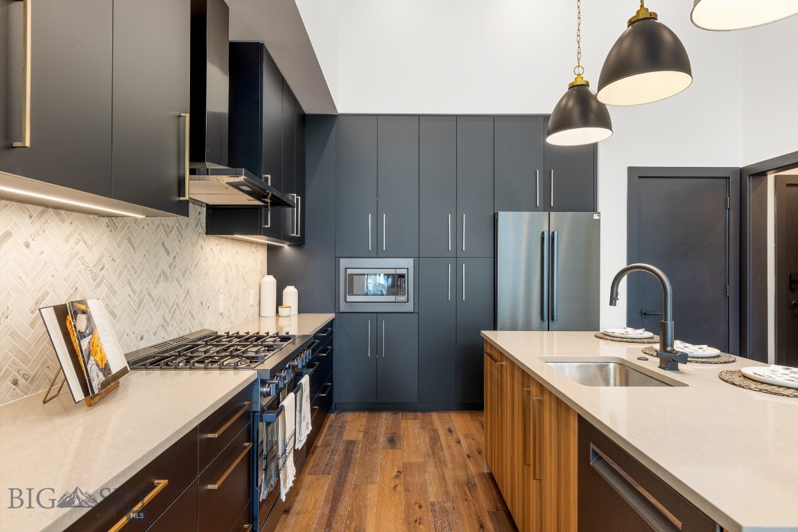 315 N Tracy Avenue 107