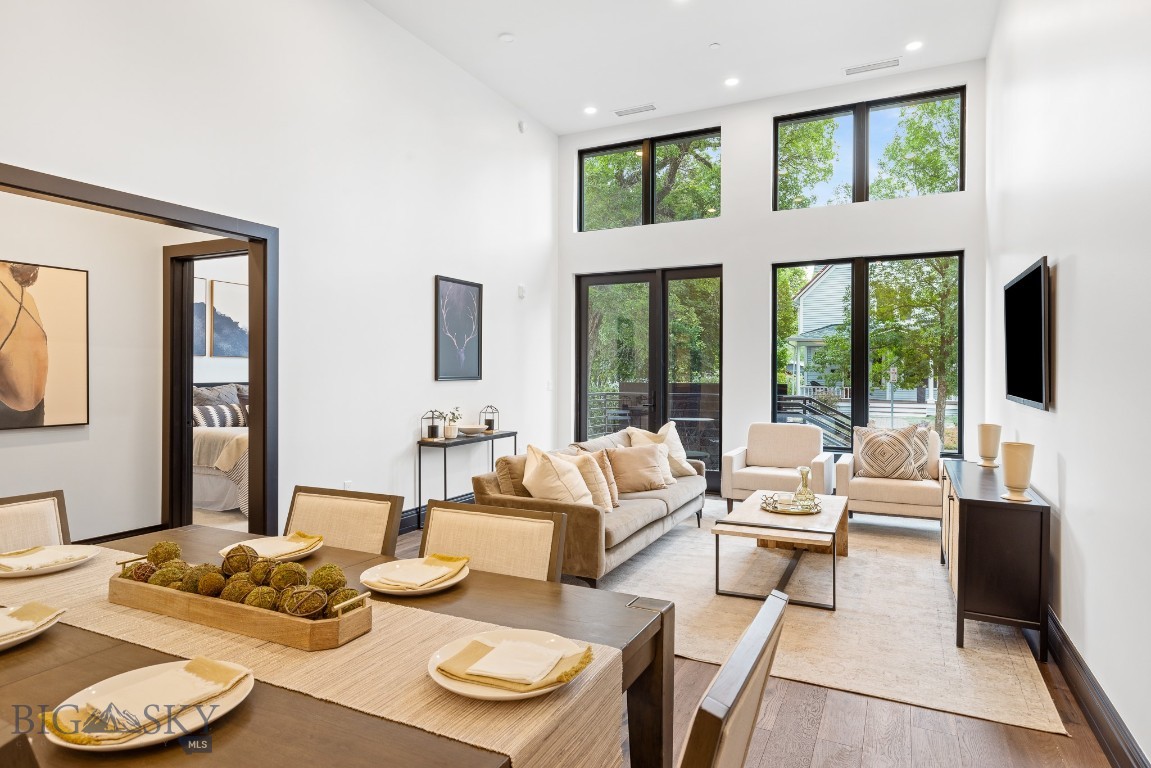 315 N Tracy Avenue 107