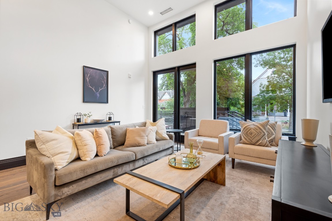 315 N Tracy Avenue 107