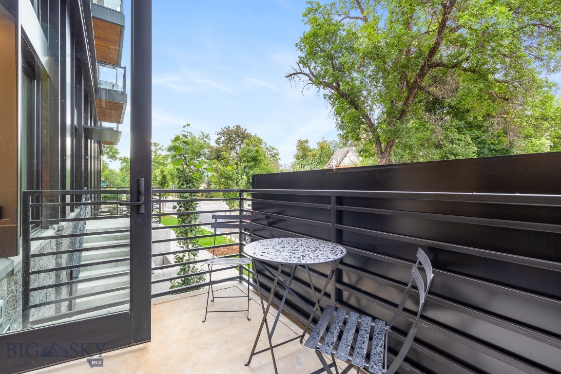 315 N Tracy Avenue 107