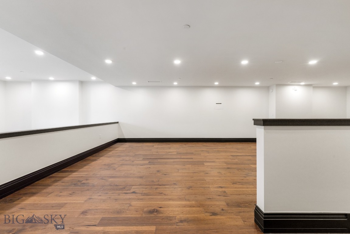 315 N Tracy Avenue 102