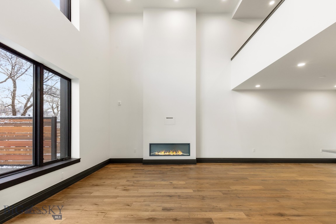 315 N Tracy Avenue 102