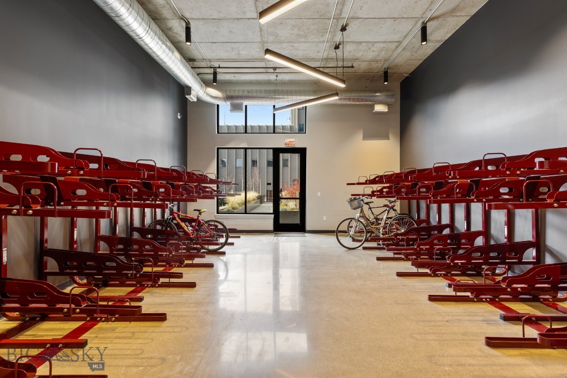 315 N Tracy Avenue 102