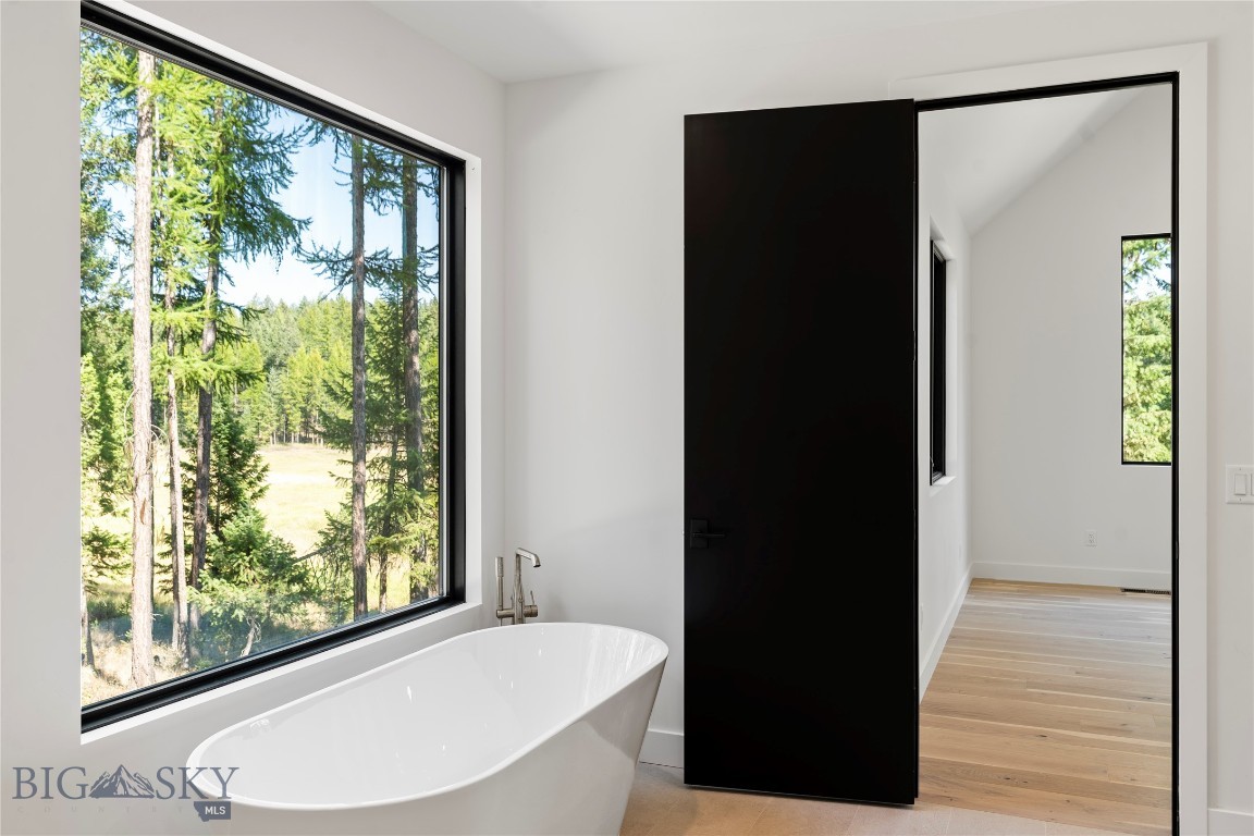 45 Meadow View Court