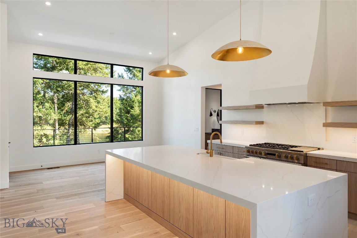 45 Meadow View Court