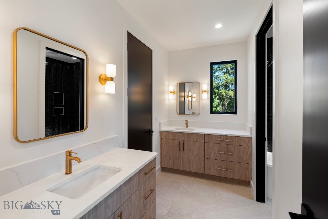 45 Meadow View Court