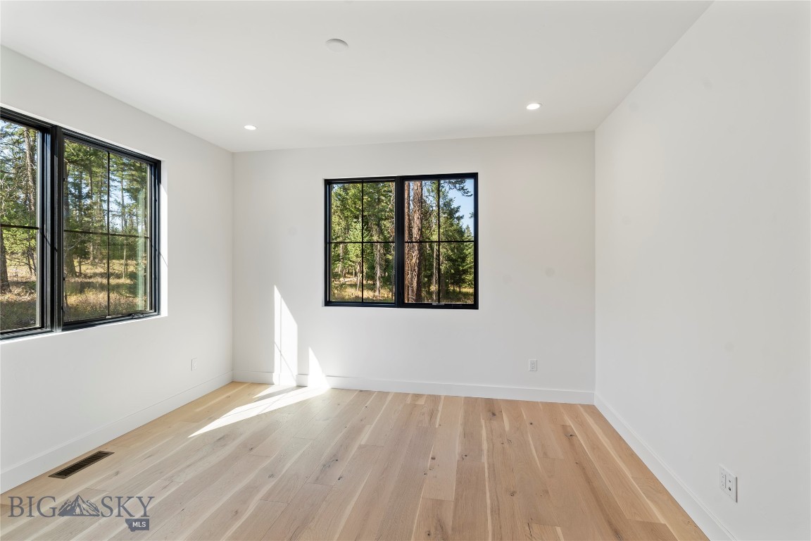 45 Meadow View Court