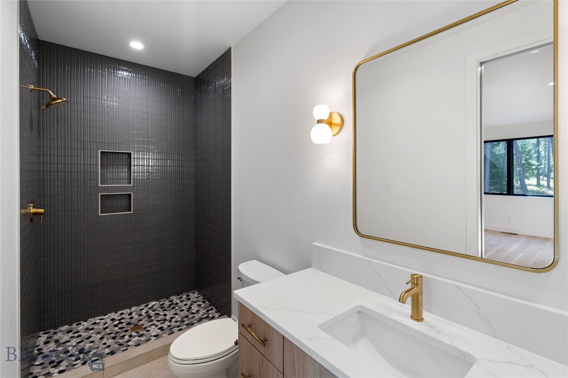 45 Meadow View Court