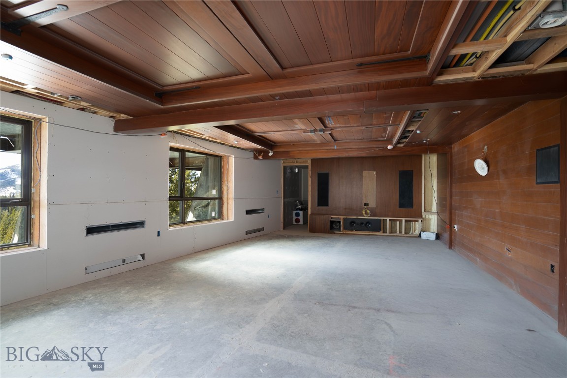 149 Beehive Basin Road