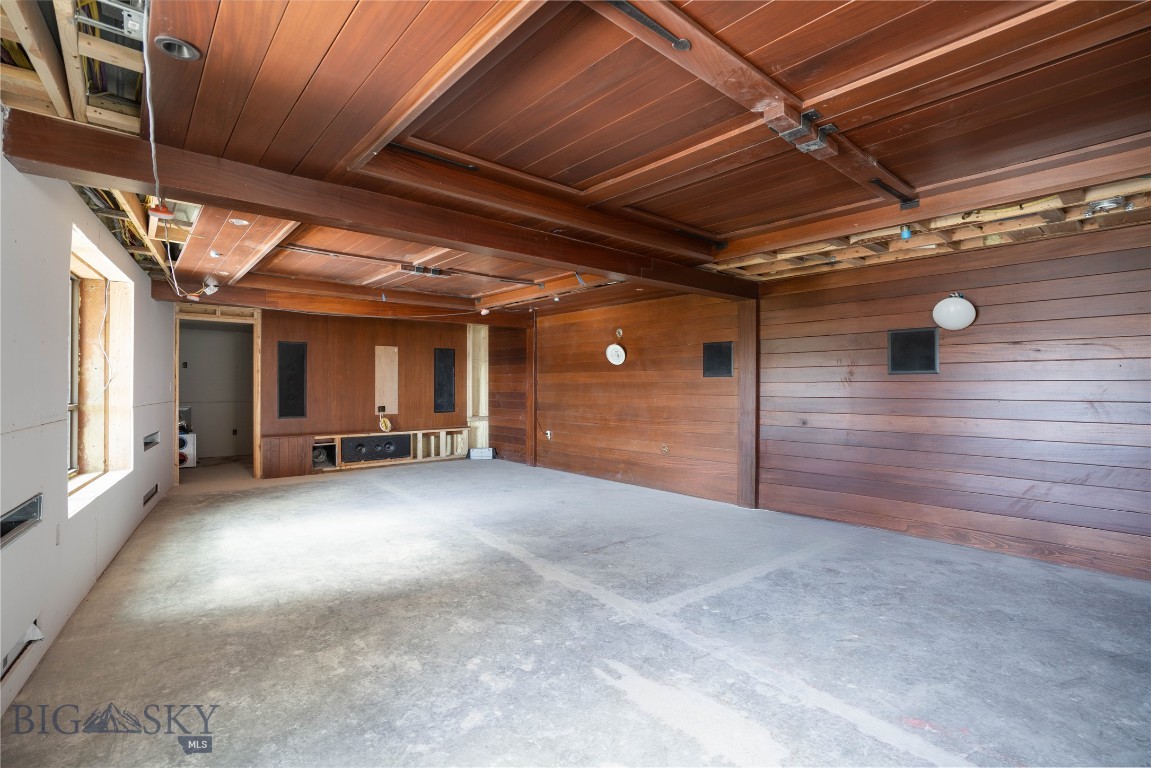 149 Beehive Basin Road