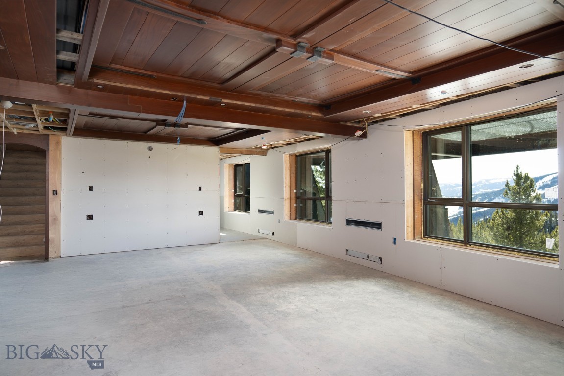 149 Beehive Basin Road