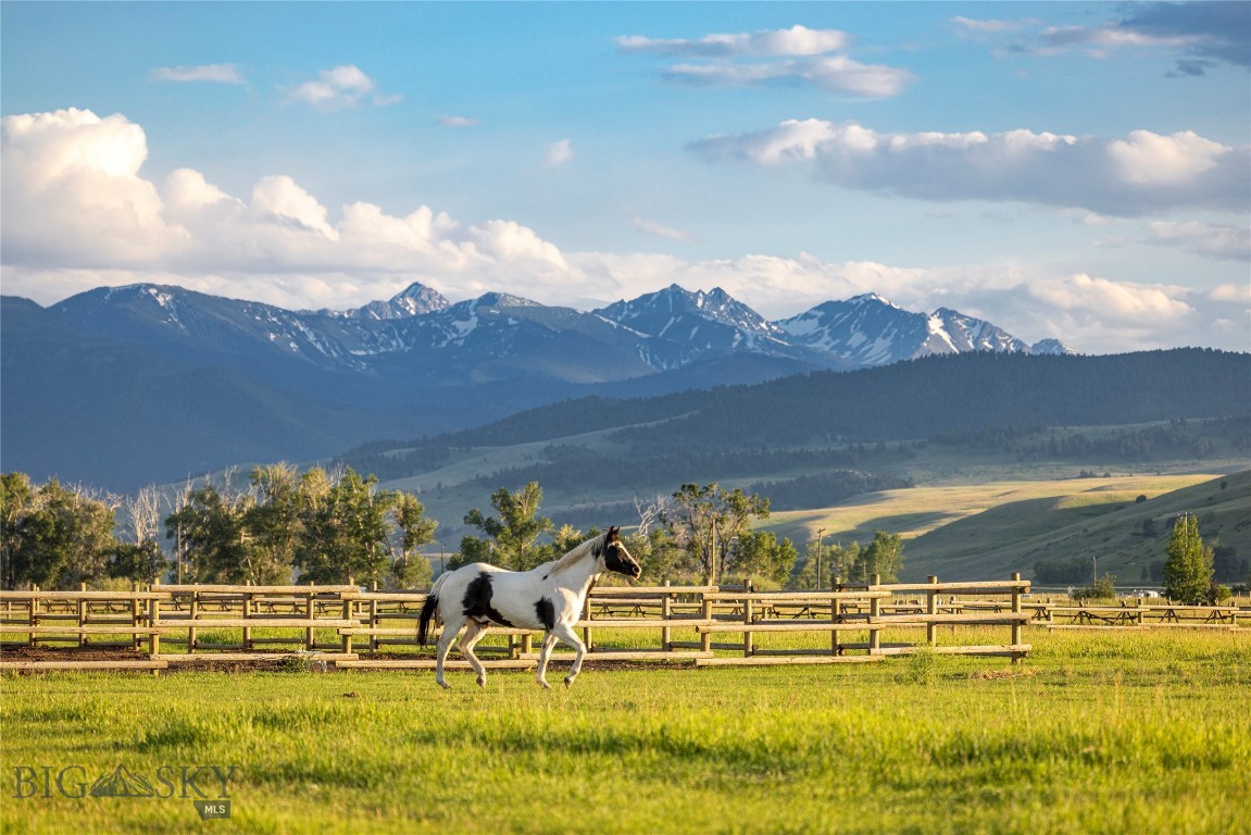 1021 Gateway South Road