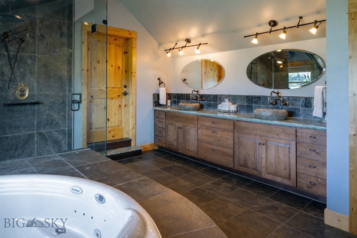 1021 Gateway South Road