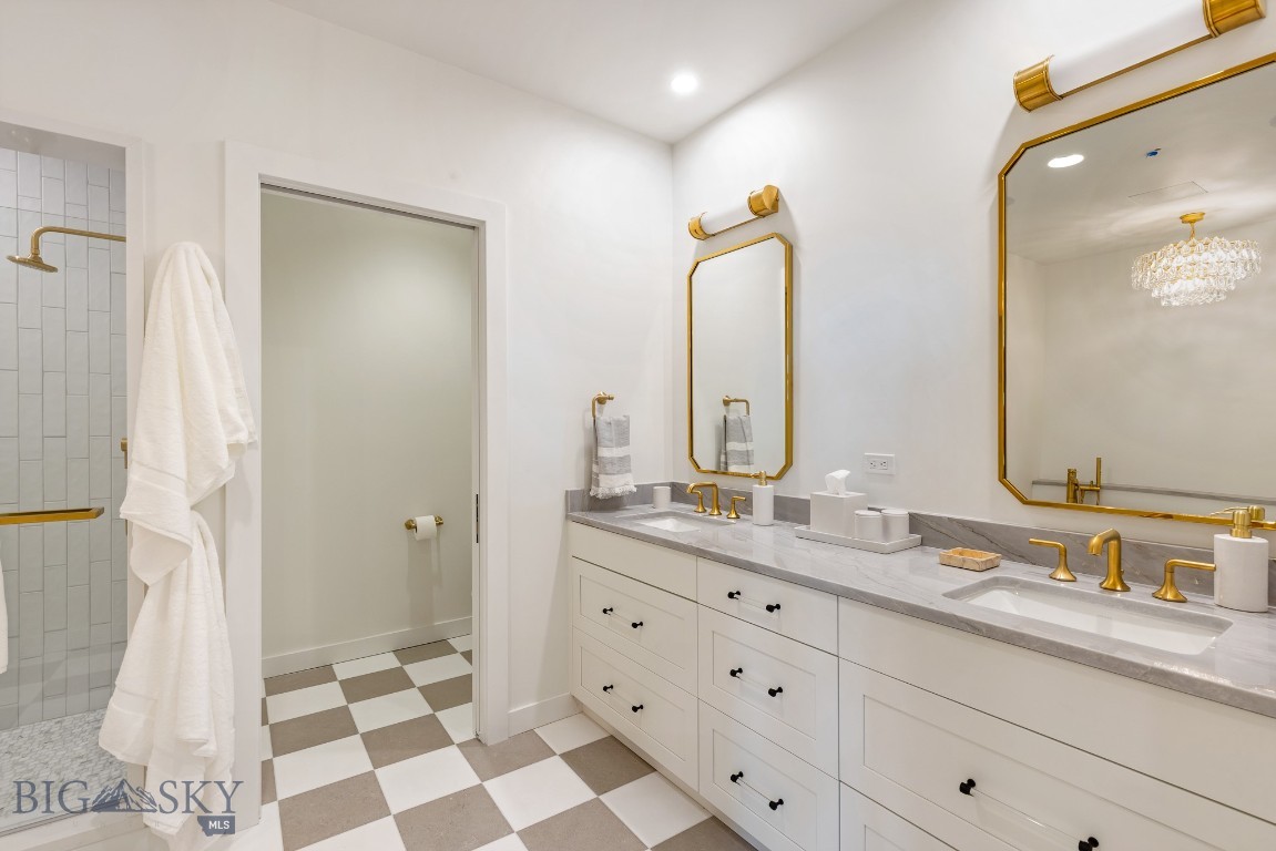 315 N Tracy Avenue 601