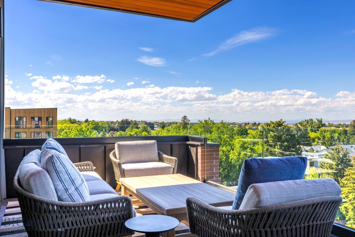 315 N Tracy Avenue 601