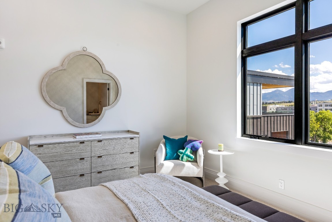 315 N Tracy Avenue 601