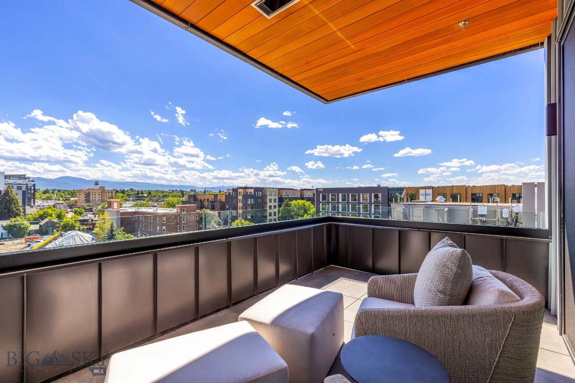 315 N Tracy Avenue 601