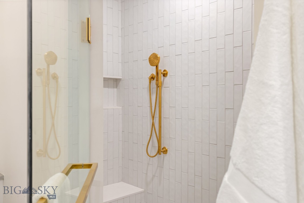 315 N Tracy Avenue 601