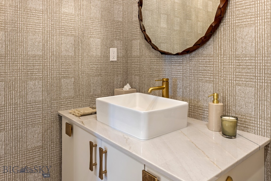 315 N Tracy Avenue 601