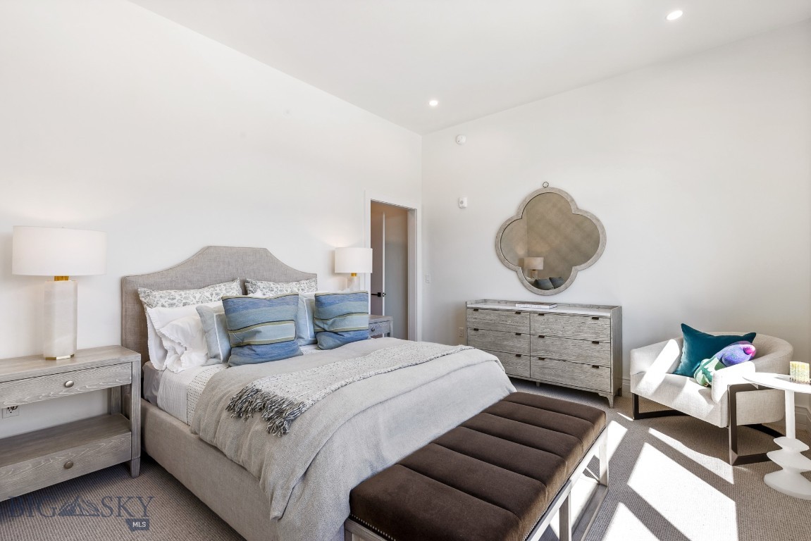 315 N Tracy Avenue 601