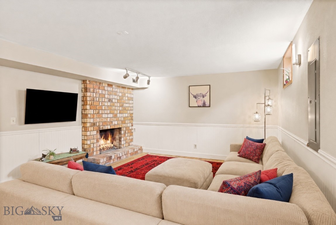 2809 Secor Avenue