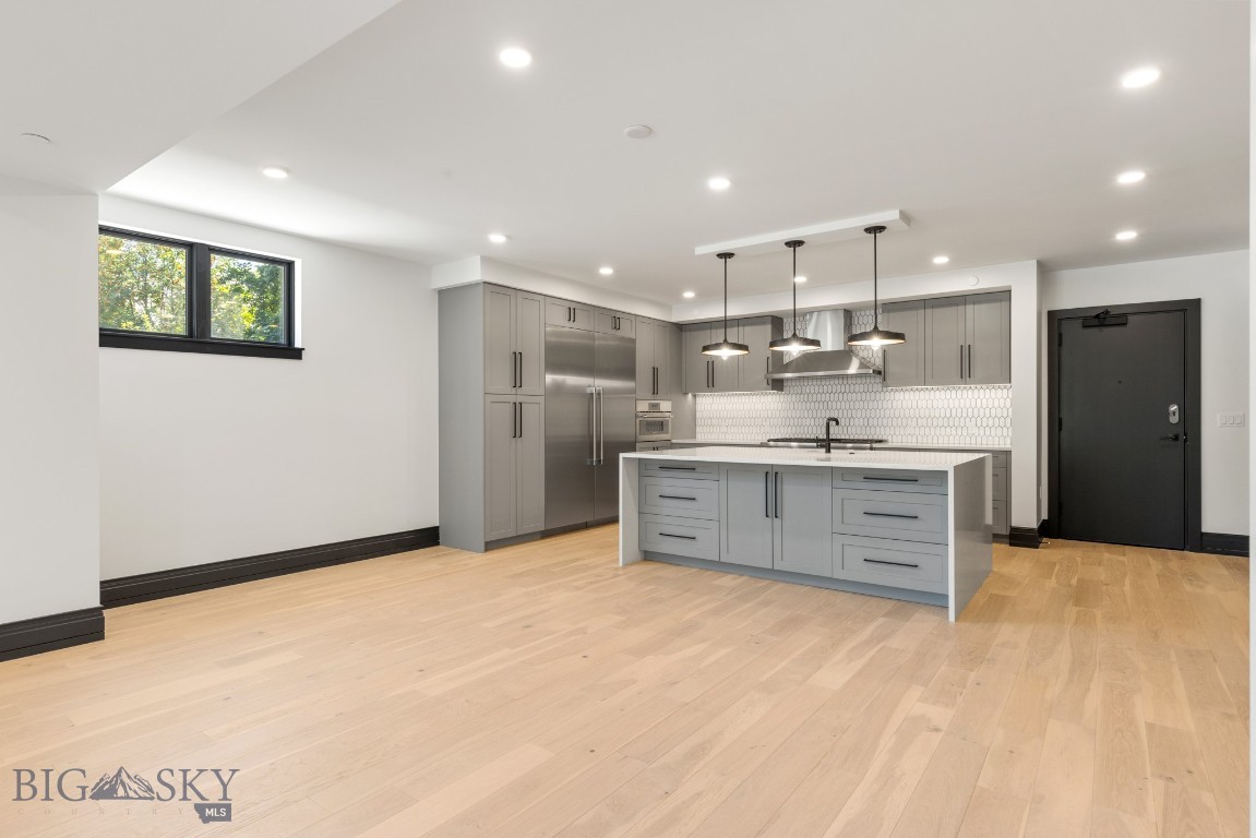 315 N Tracy Avenue 105