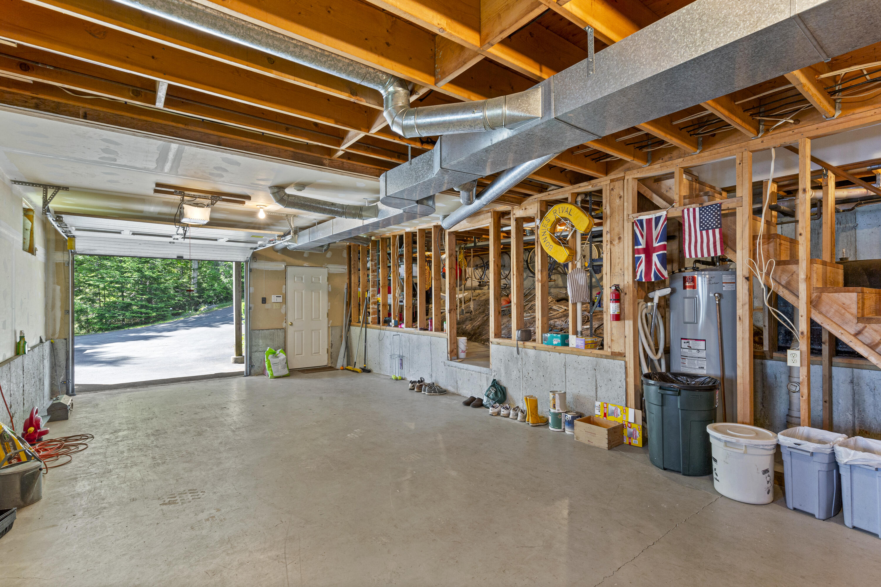 10 River Bend Drive