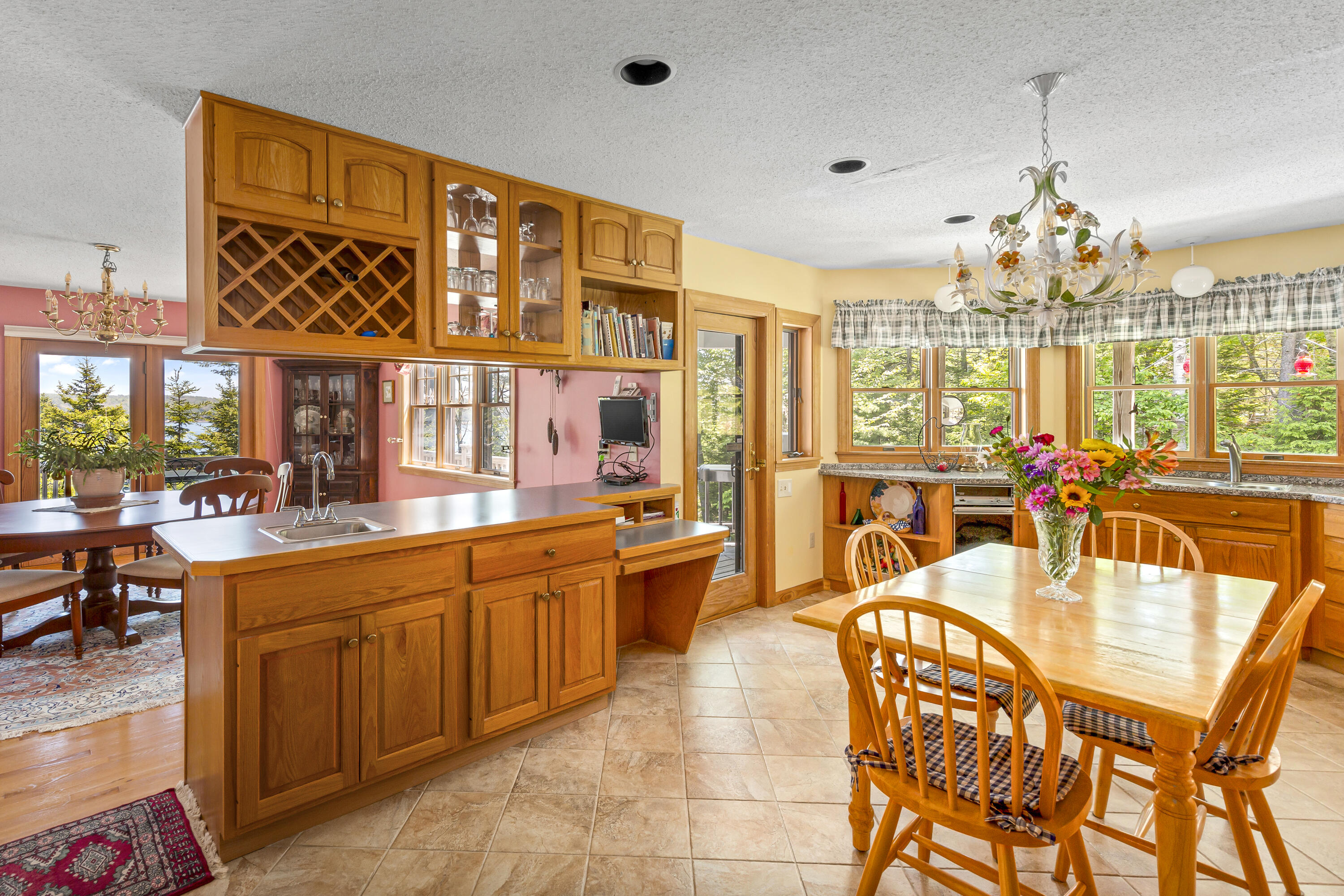 10 River Bend Drive