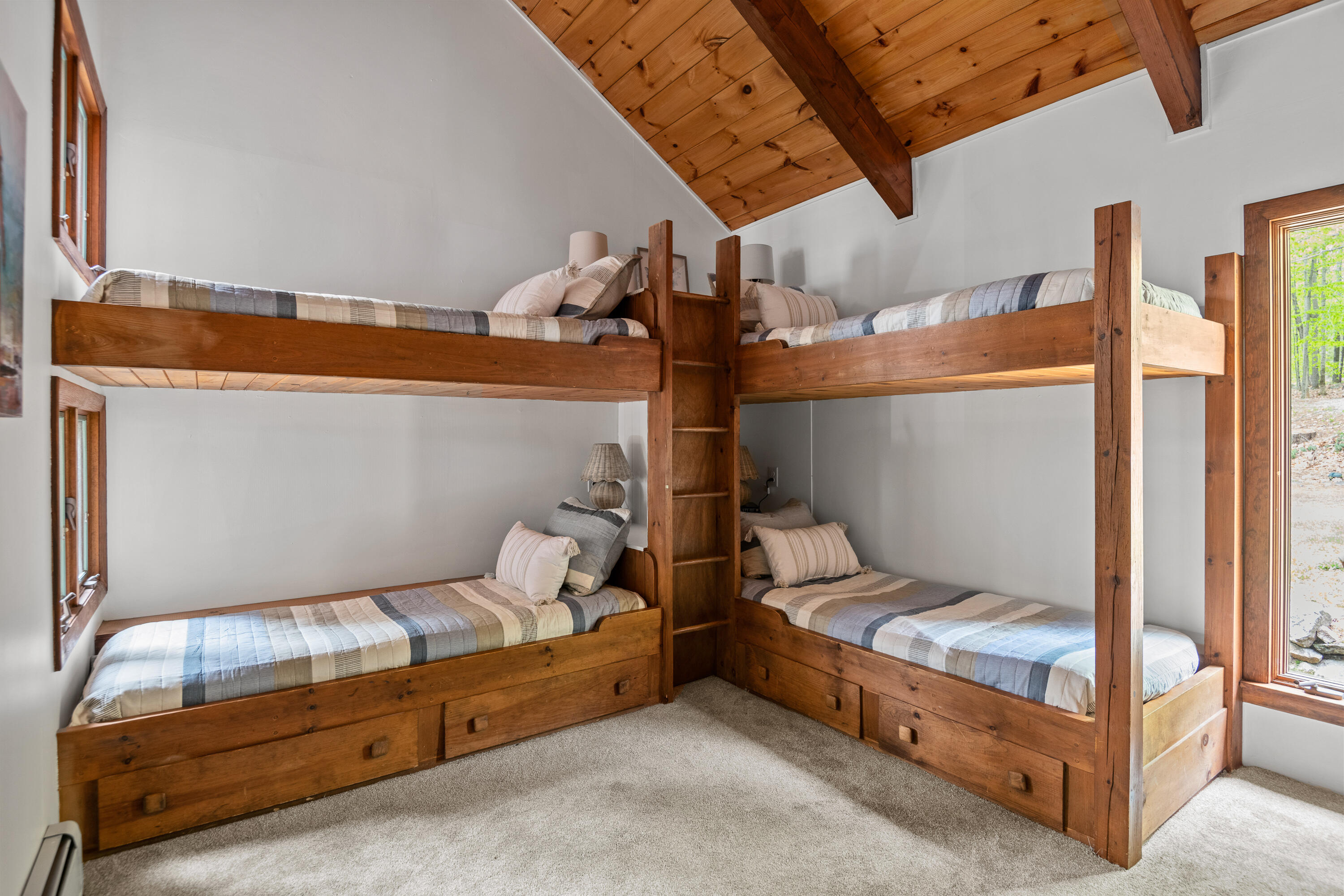 326 Mountain Road