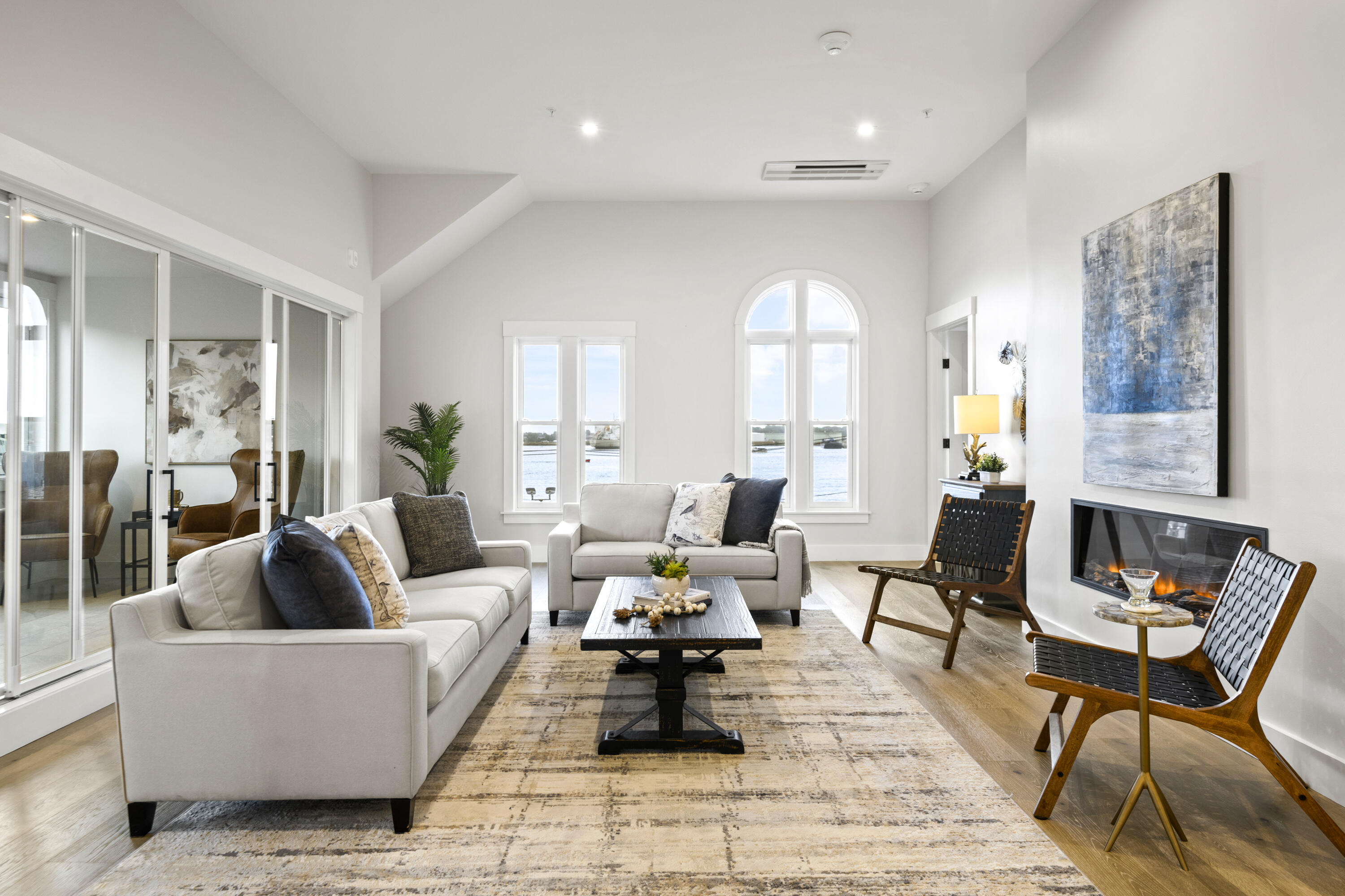2 India Street, 4