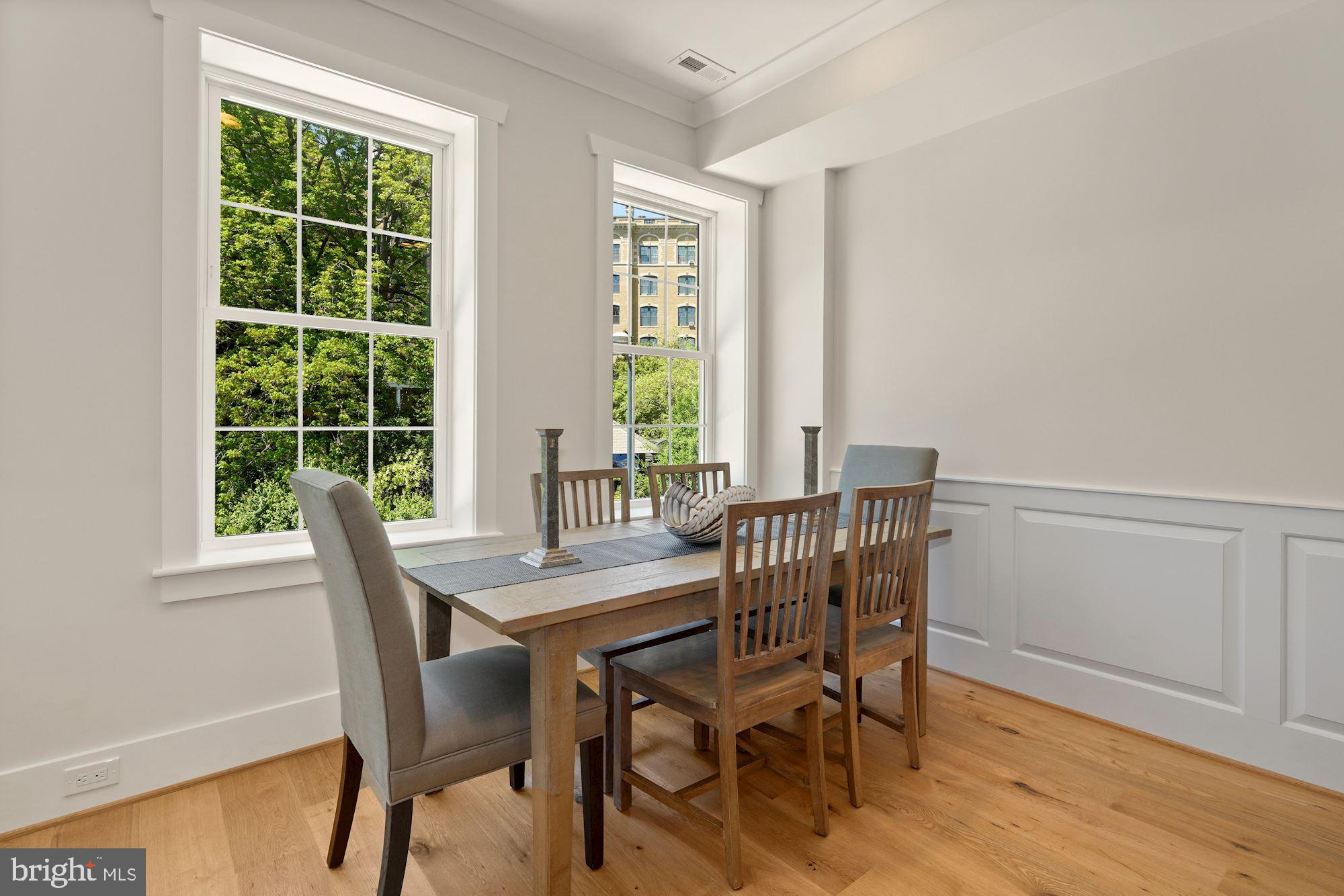 1808 Ontario Pl NW #2