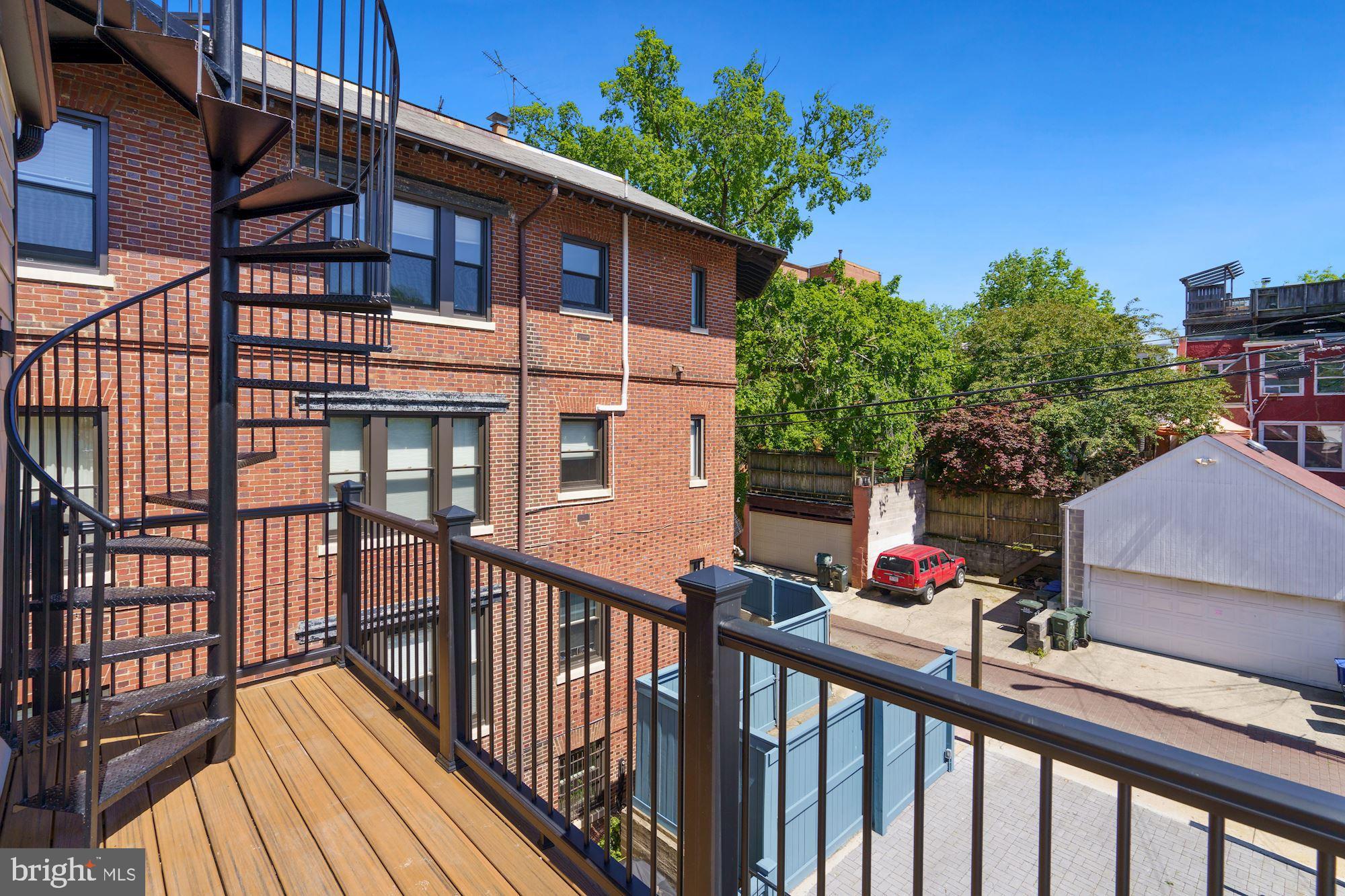 1808 Ontario Pl NW #2