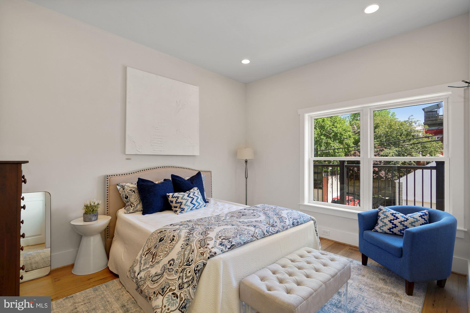 1808 Ontario Pl NW #2