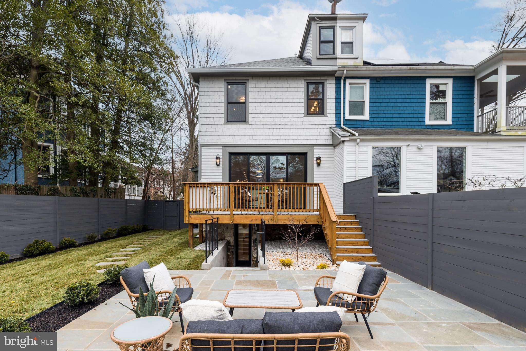 4115 Fessenden St NW