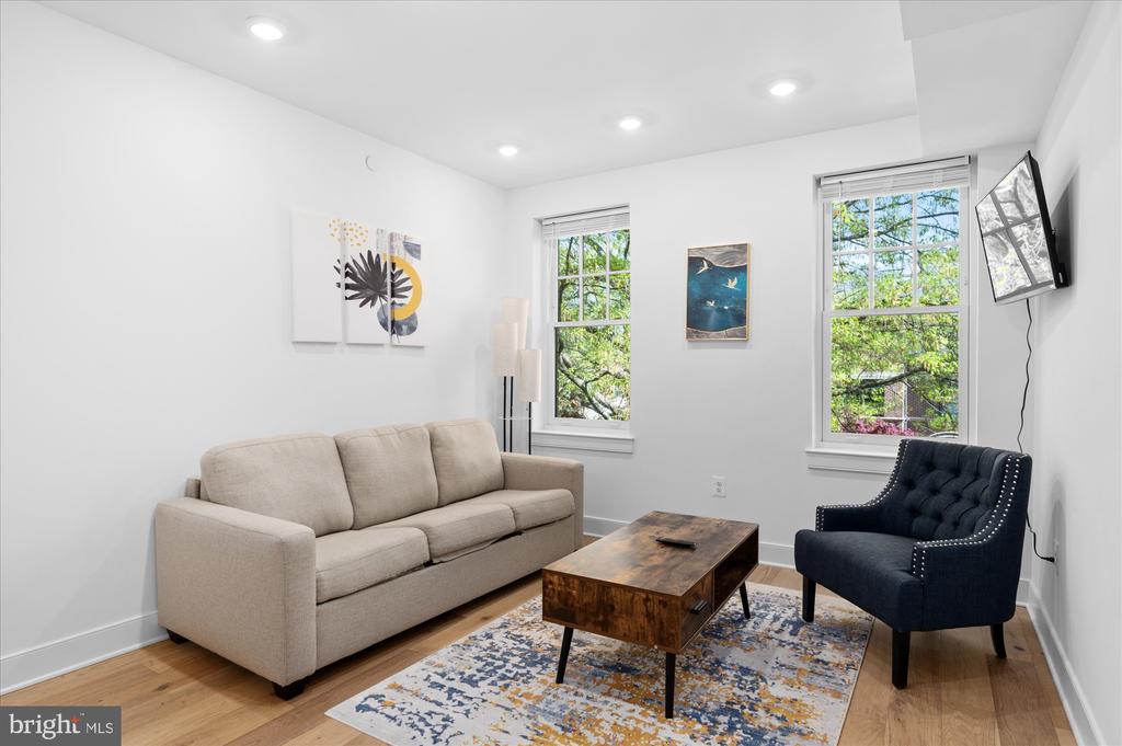 2869 28TH NW #301