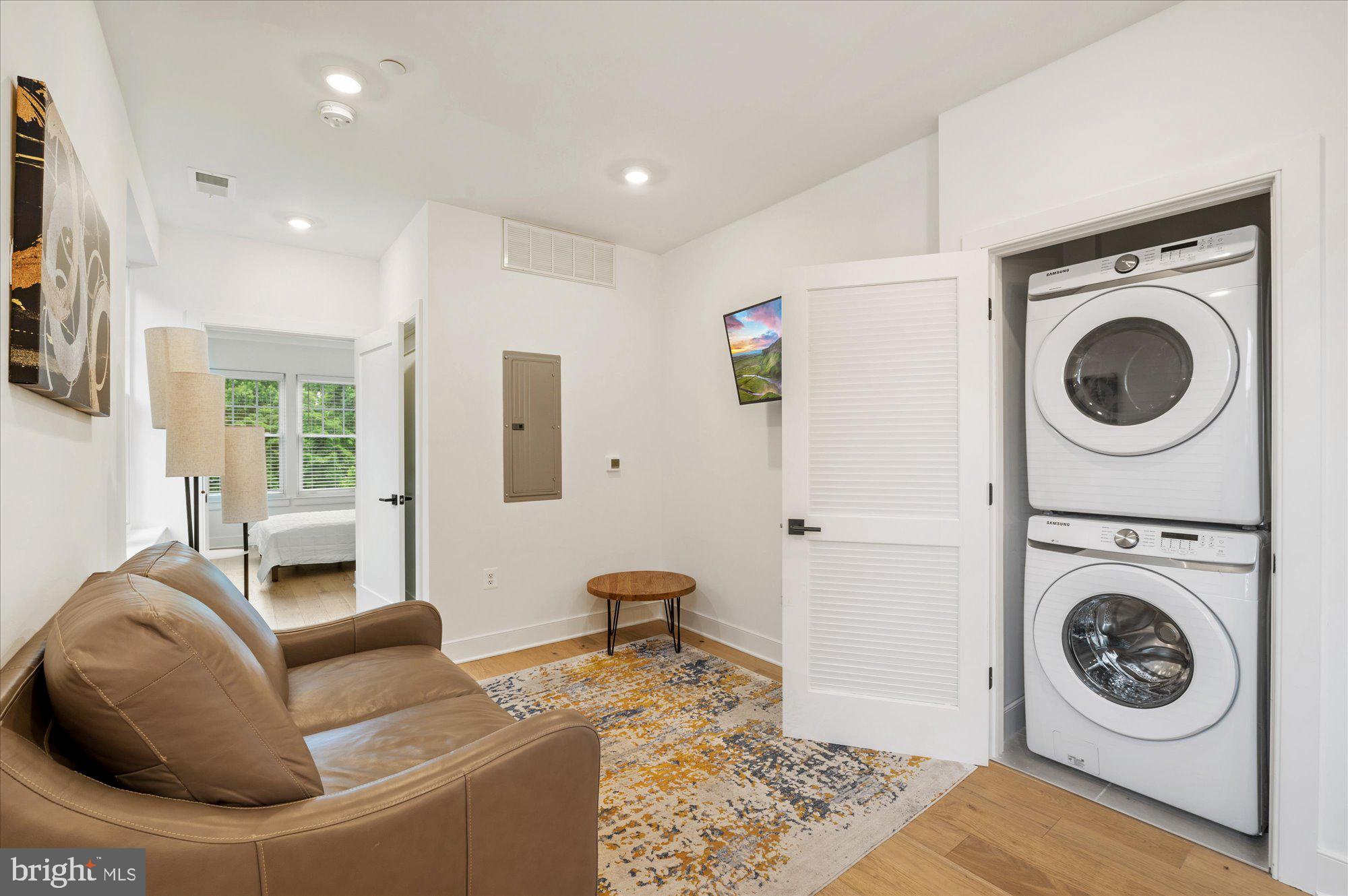 2869 28TH NW #4