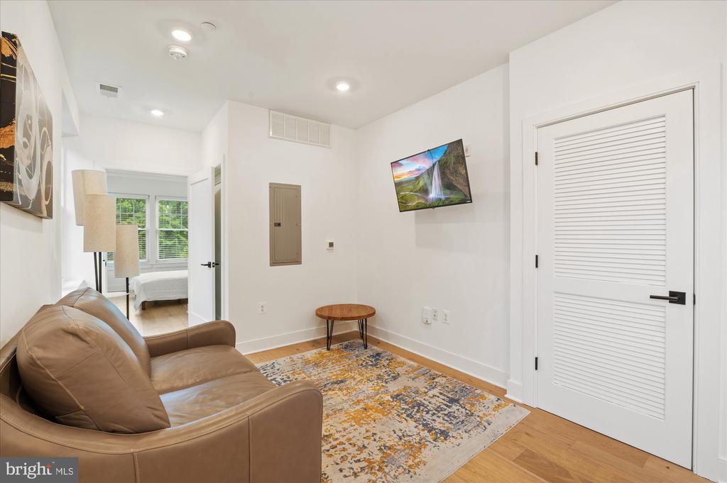 2869 28TH NW #104