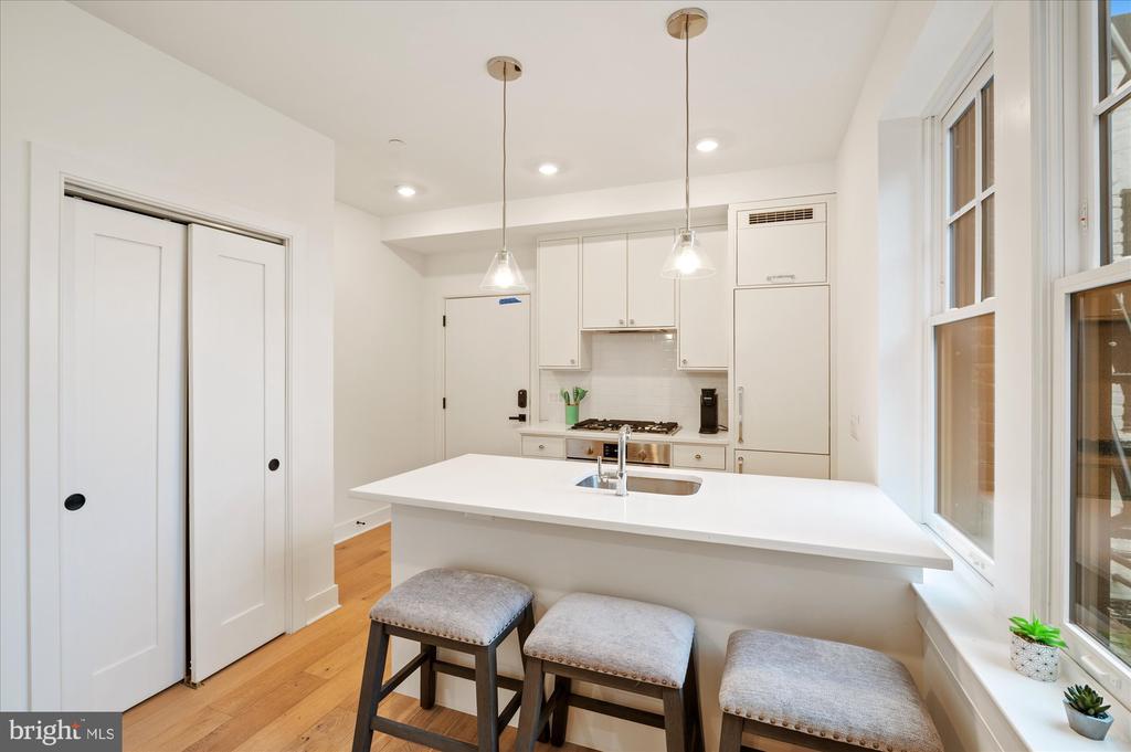2869 28TH NW #104