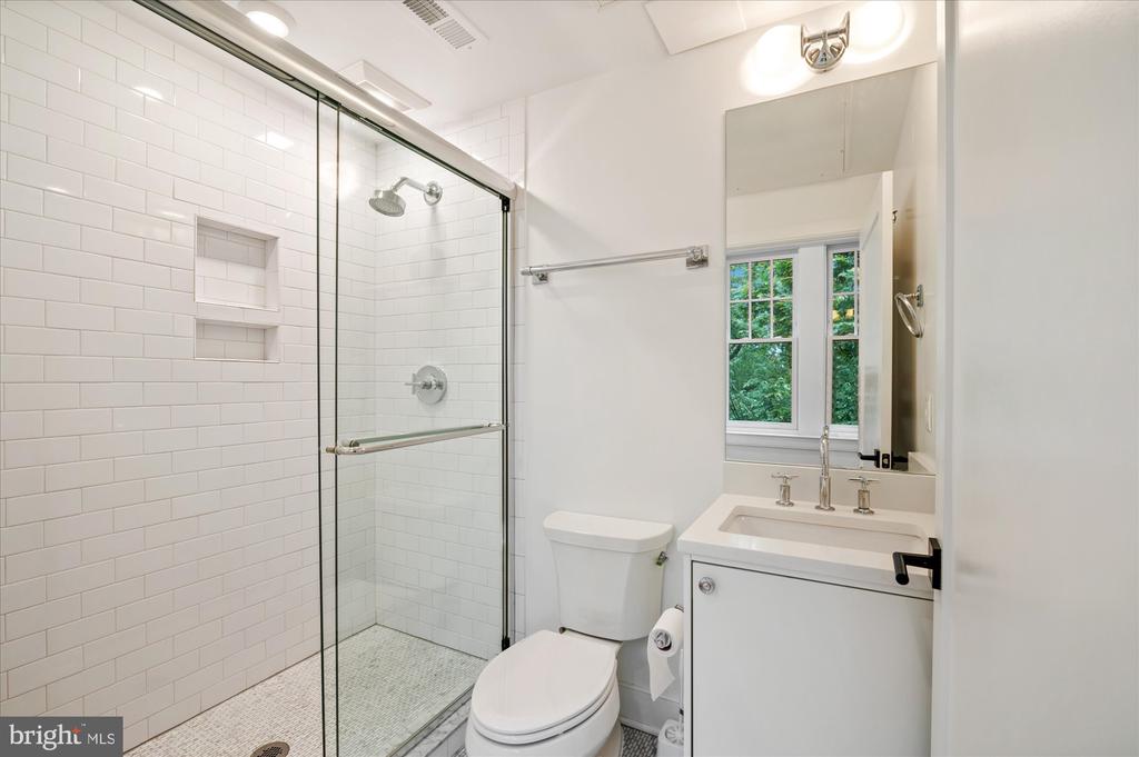 2869 28TH NW #104