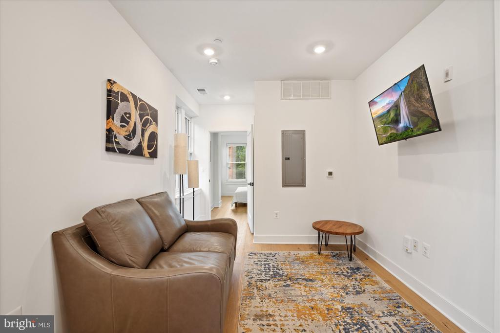 2869 28TH NW #104