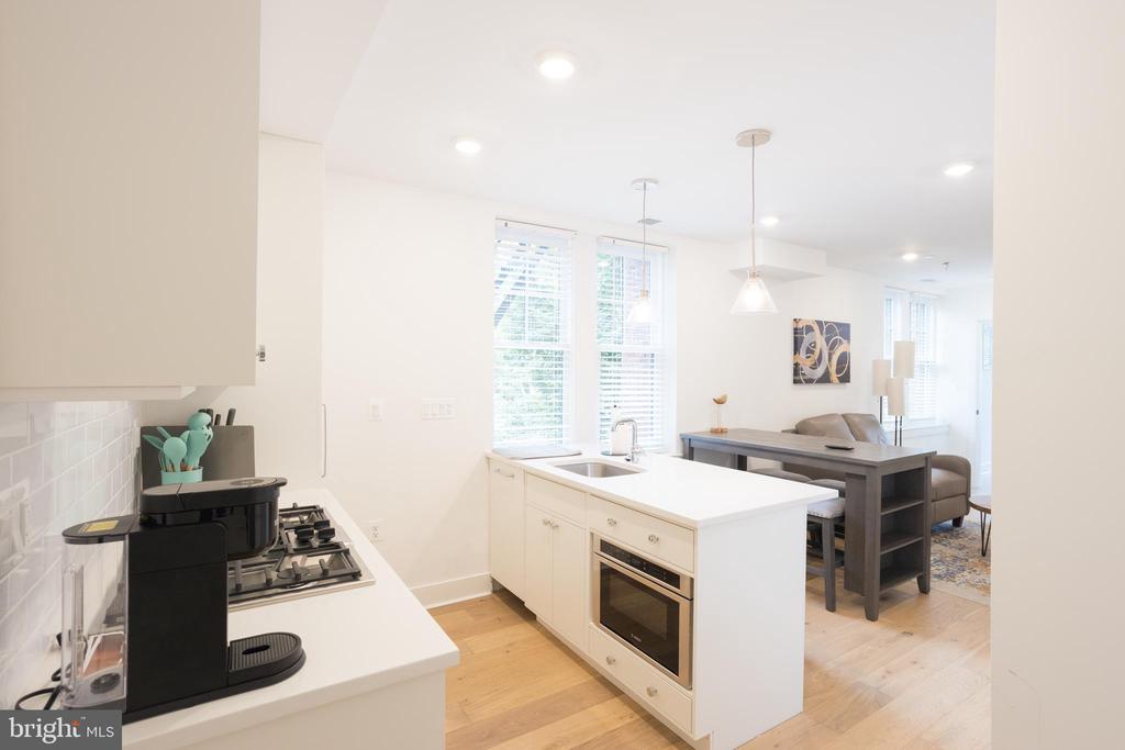 2869 28TH NW #102