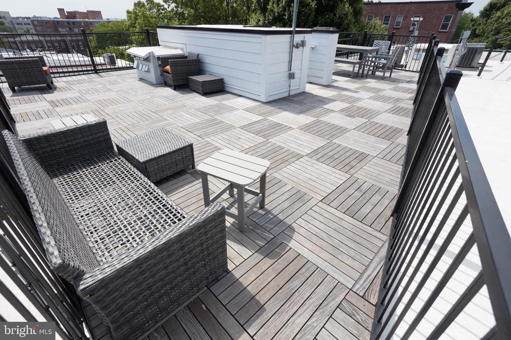 2869 28TH NW #102