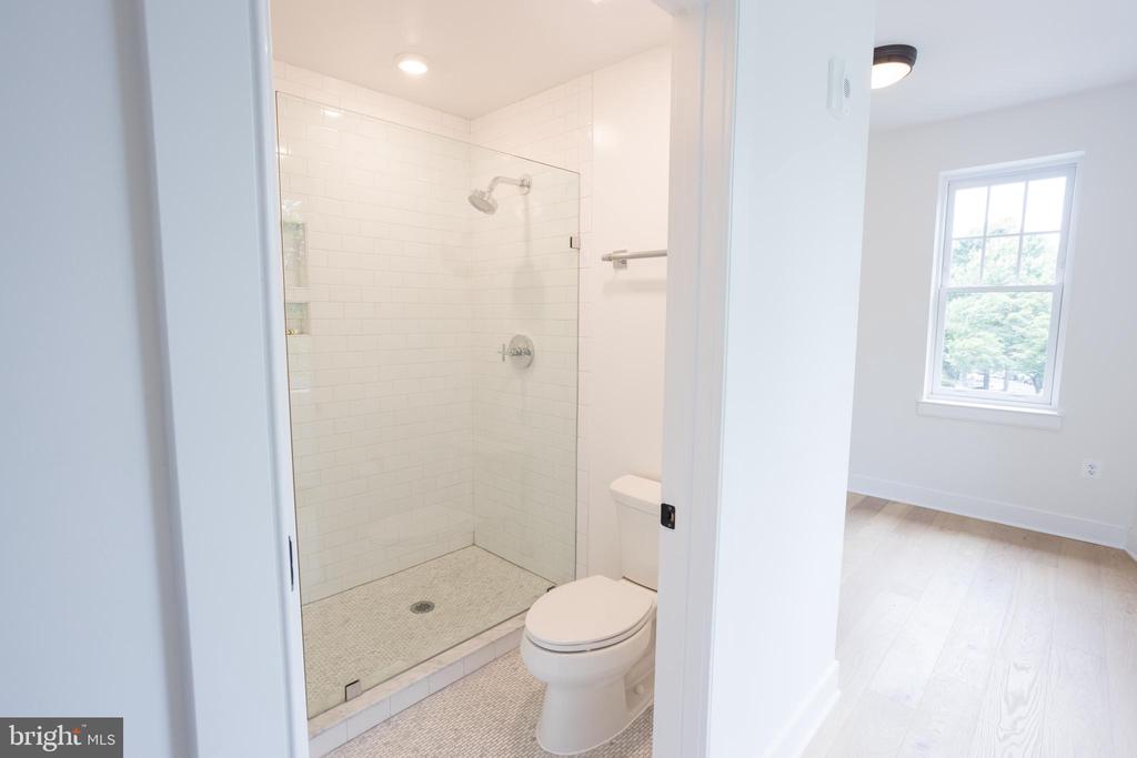 2869 28TH NW #102
