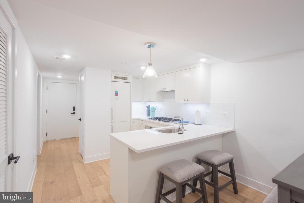 2869 28TH NW #102