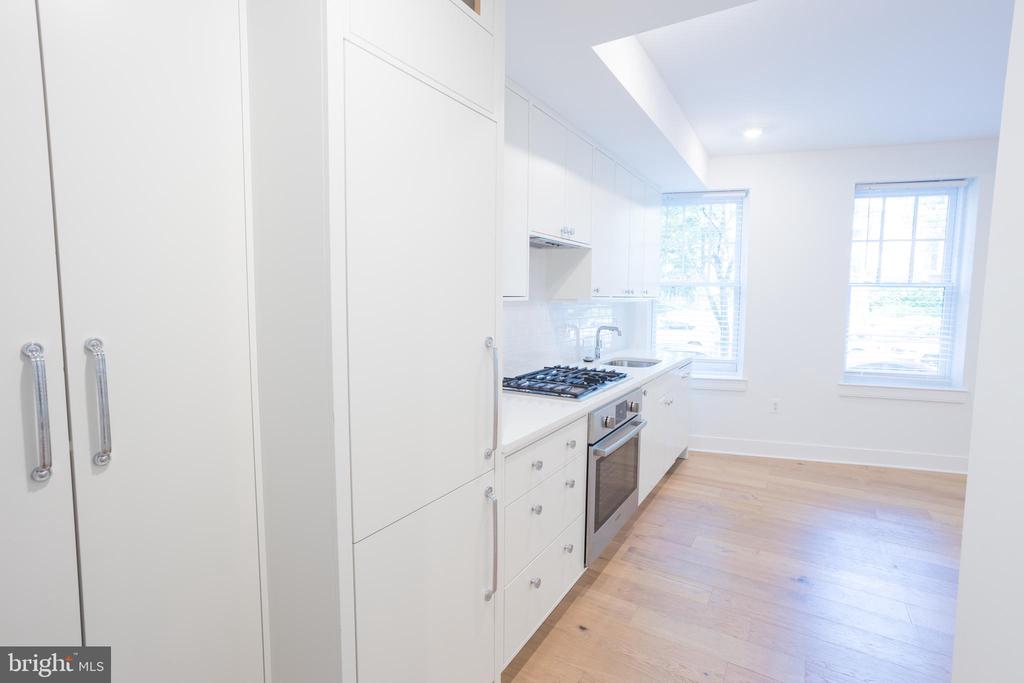 2869 28TH NW #102