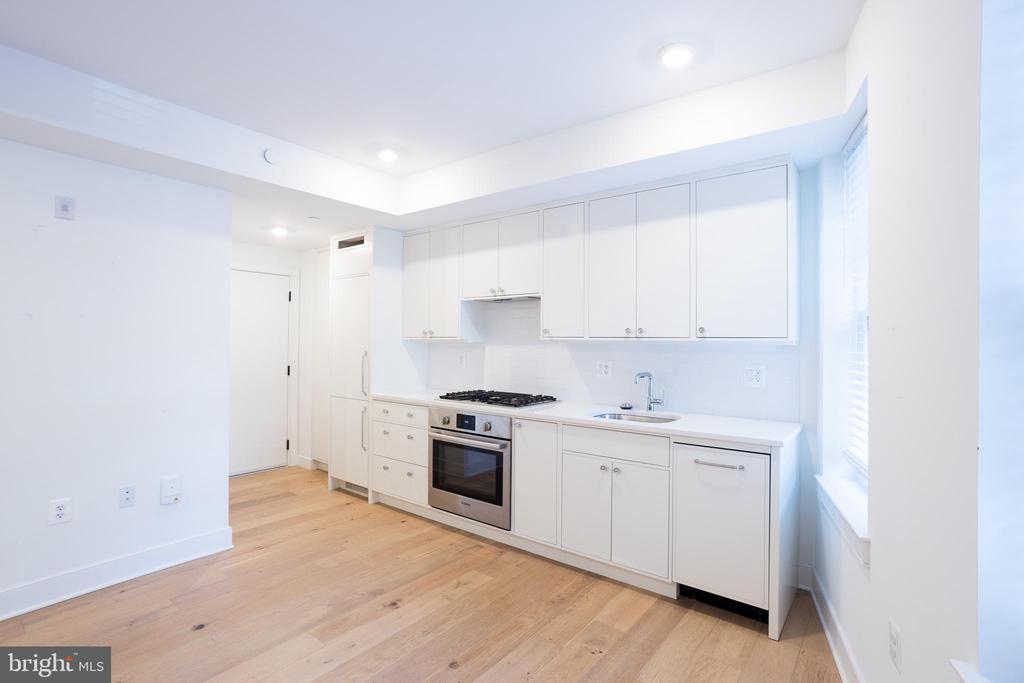 2869 28TH NW #102