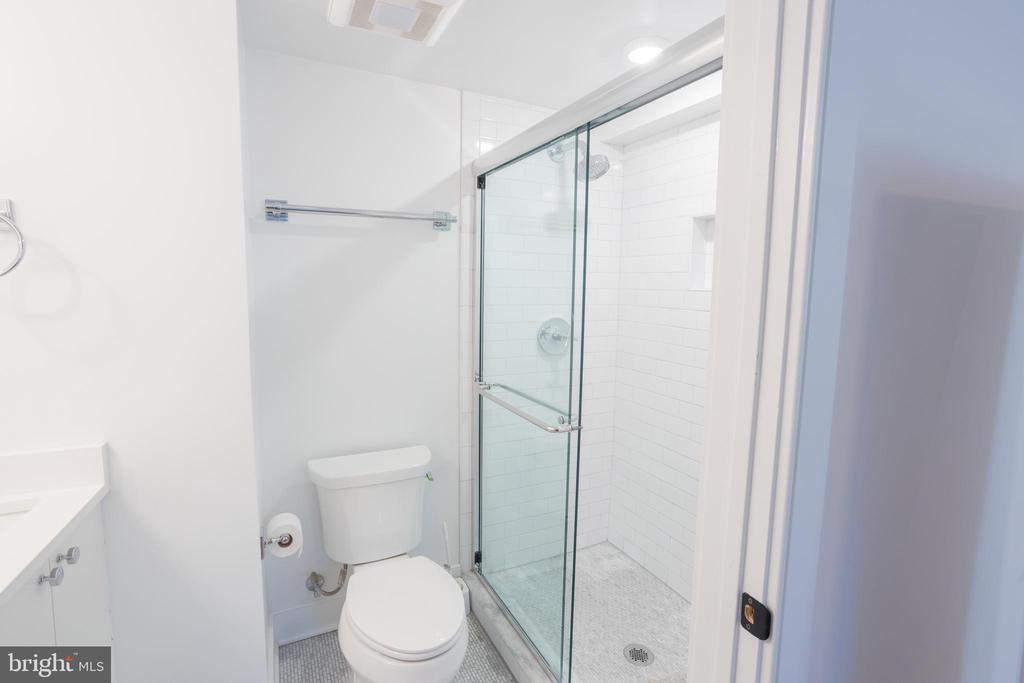 2869 28TH NW #102