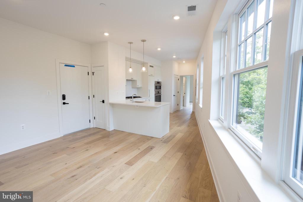 2869 28TH NW #102