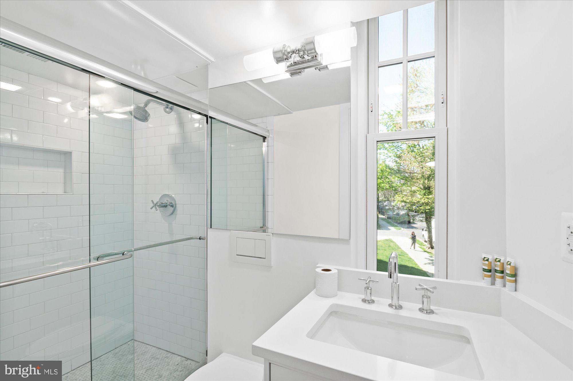 2869 28TH NW #202