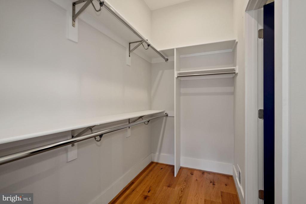 1808 Ontario Pl NW #2